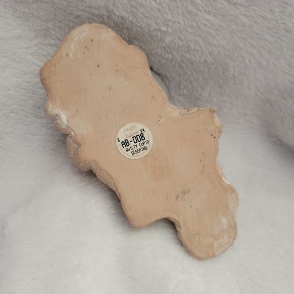 Carved baby angel - Picture 5 of 8